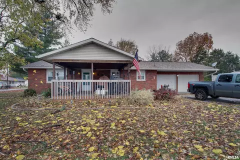 200 W Prairie St, Camp Point, IL 62320