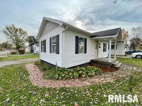 3102 S 13th St, Springfield, IL 62703