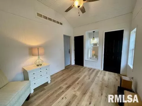 3102 S 13th St, Springfield, IL 62703 photo 8