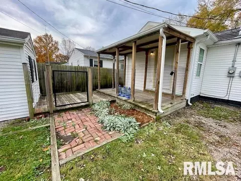 3102 S 13th St, Springfield, IL 62703 photo 3