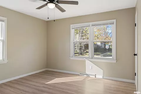 1200 S Walnut St, Springfield, IL 62704 photo 17