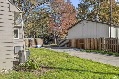 1200 S Walnut St, Springfield, IL 62704 photo 32