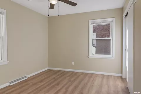 1200 S Walnut St, Springfield, IL 62704 photo 15