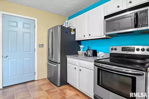 2533 Selkirk Rd, Springfield, IL 62702 photo 15
