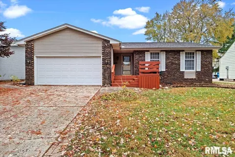 2533 Selkirk Rd, Springfield, IL 62702