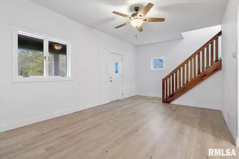 630 W Hay St, Springfield, IL 62702 photo 4