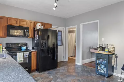 301 N Lincoln Ave, Springfield, IL 62702 photo 19