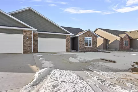 4505 Castle Pines Dr, Springfield, IL 62711 photo 3
