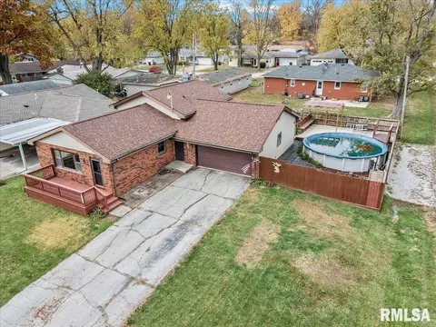 1111 Ruth Pl, Pawnee, IL 62558
