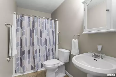 3009 Twin Lakes Dr, Springfield, IL 62707 photo 25