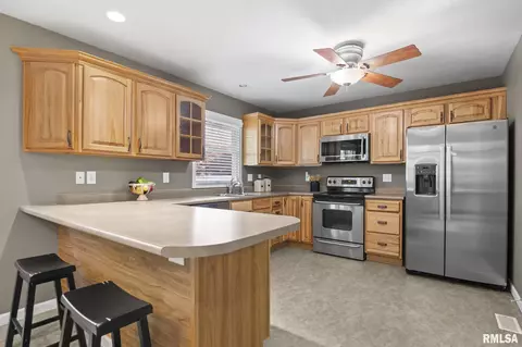 3009 Twin Lakes Dr, Springfield, IL 62707 photo 13