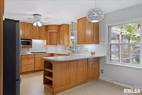 2124 Greenbriar Rd, Springfield, IL 62704 photo 19