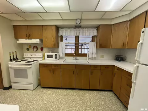 3554 Stanton St, Springfield, IL 62703 photo 8