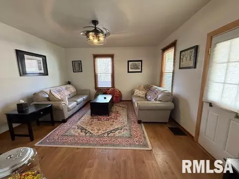 2019 Elizabeth St, Springfield, IL 62702 photo 5