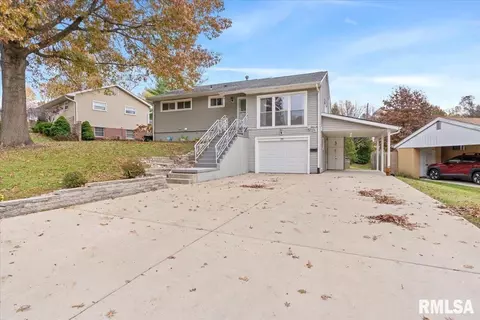 70 Meadowlark Ln, Springfield, IL 62702