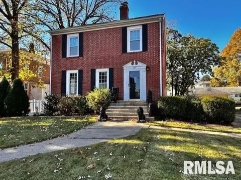 135 Westminster St, Jacksonville, IL 62650