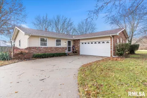 23 Macbride Rd, Springfield, IL 62712