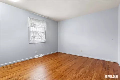 33 Coachlight Ct, Springfield, IL 62703 photo 17