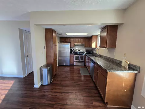 83 Country Pl, Springfield, IL 62703 photo 12