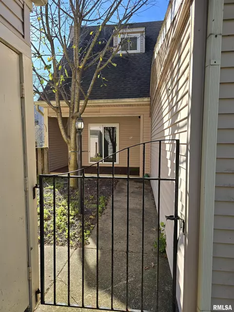 83 Country Pl, Springfield, IL 62703 photo 3