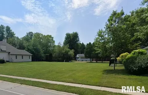 2100 W Laurel Dr, Springfield, IL 62704