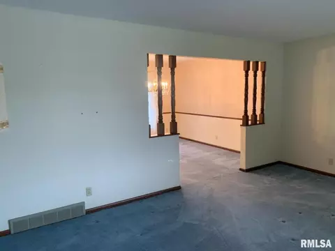 2512 Arrowhead Dr, Springfield, IL 62702 photo 7
