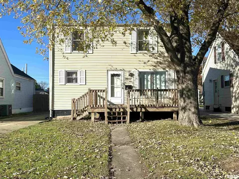 2017 N 22nd St, Springfield, IL 62704