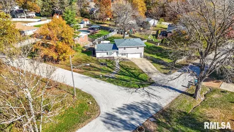 2 Vivian Ln, Springfield, IL 62712 photo 3