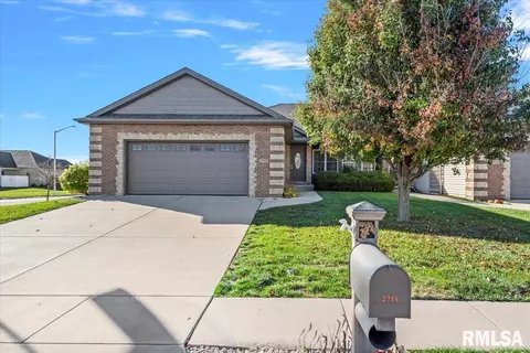 2715 Rutherford Trek Dr, Springfield, IL 62711