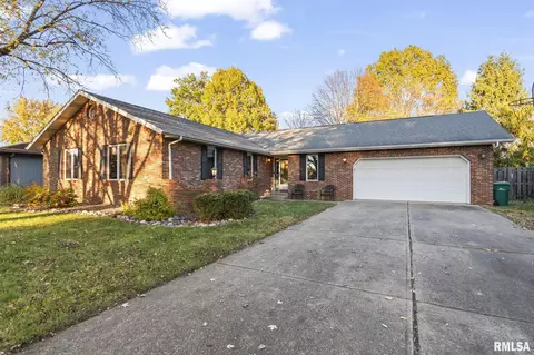 212 Norwalk Rd, Springfield, IL 62704