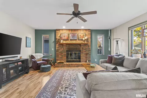 212 Norwalk Rd, Springfield, IL 62704 photo 9