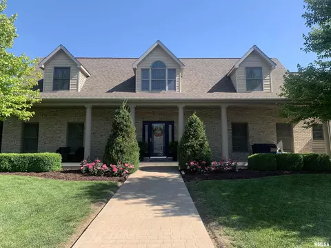 60 Alice Dr, Jacksonville, IL 62650