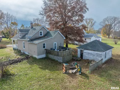 Other - 108 E Grant St, Avon, IL 61415 photo 2 of 3