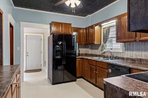 2429 S Lowell Ave, Springfield, IL 62704 photo 8