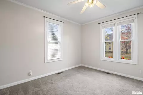 Bedroom - 554 W Canedy St, Springfield, IL 62704 photo 5 of 7
