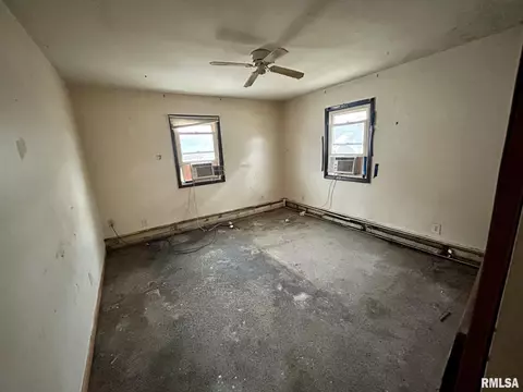 2400 S 8th St, Springfield, IL 62703 photo 10