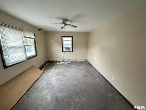 2400 S 8th St, Springfield, IL 62703 photo 11
