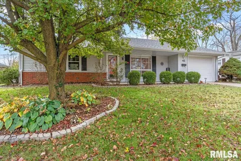42 Groton Dr, Springfield, IL 62702 photo 2