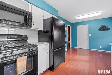 2207 W Iles Ave, Springfield, IL 62704 photo 13