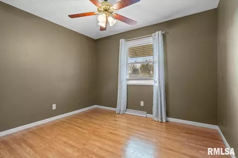 2207 W Iles Ave, Springfield, IL 62704 photo 26