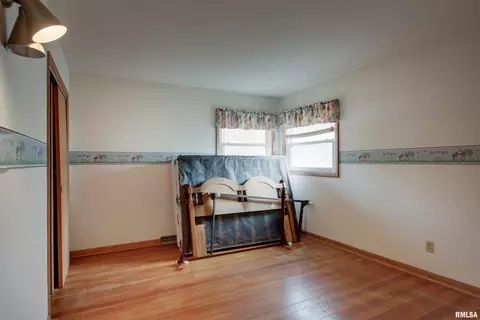 317 W Maple St, Ursa, IL 62376 photo 15