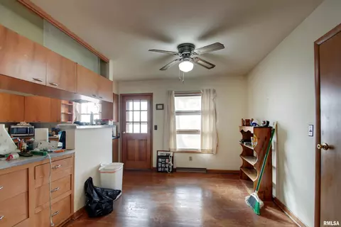 317 W Maple St, Ursa, IL 62376 photo 8