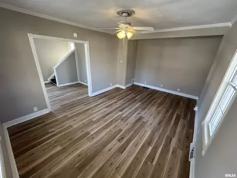 1205 N Poole St, Springfield, IL 62702 photo 4