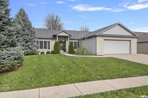 5113 Crane Dr, Springfield, IL 62711