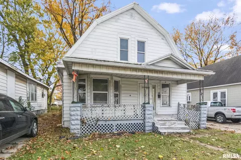 1904 S 11th St, Springfield, IL 62703