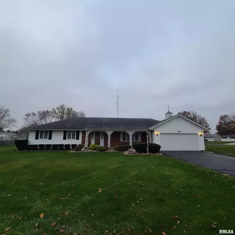 798 Prairieview Rd, Knoxville, IL 61448