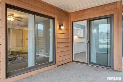 Exterior - 2645 Cooper Ave, Springfield, IL 62704 photo 3 of 3