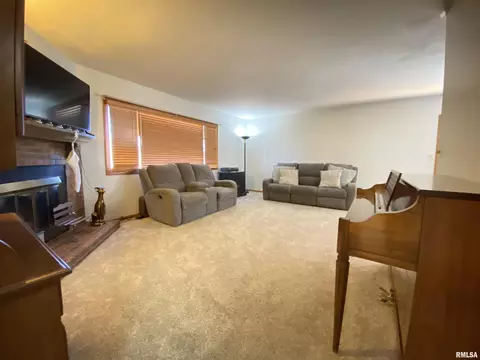 60 Emporia Ave, Springfield, IL 62702 photo 7
