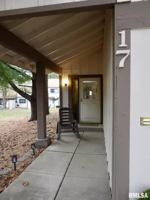 17 Juniper Ln, Springfield, IL 62704 photo 8