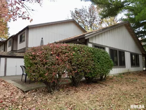 17 Juniper Ln, Springfield, IL 62704 photo 2
